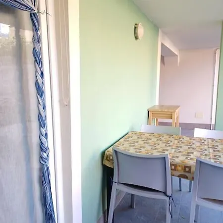 Apartment Nel Budello Di Ceriale, A 50 Metri Dal Mare, Aria Condizionata, Patio E Posto Auto In Cortile *